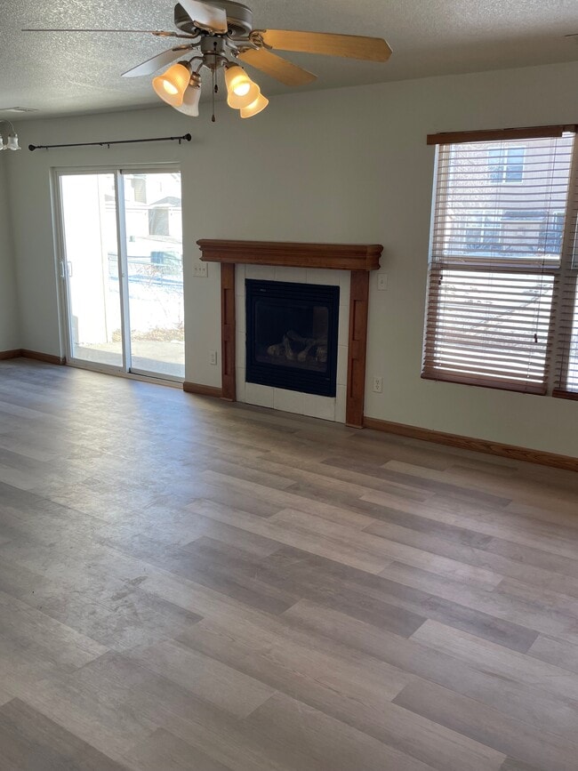 Building Photo - 917 Whitetail Ct