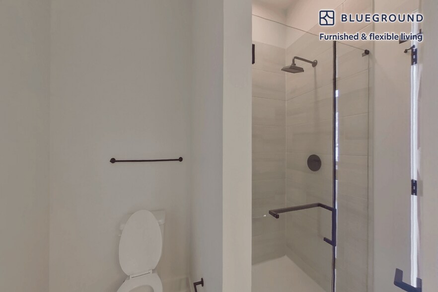 Building Photo - 1350 40th St