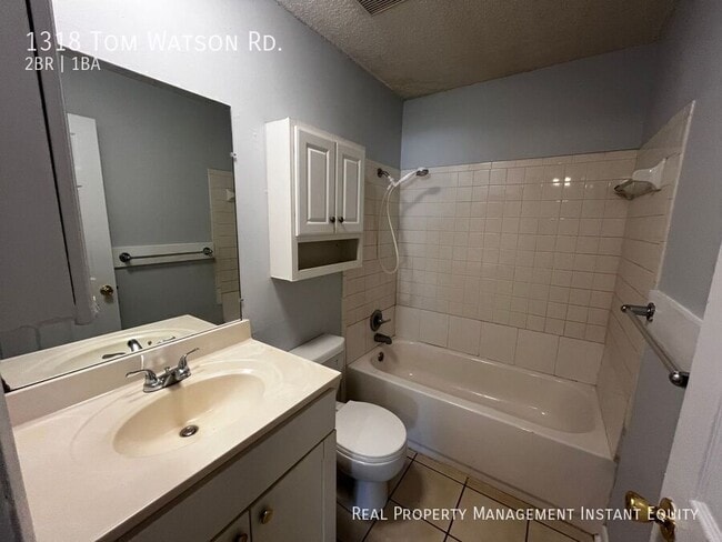Building Photo - 1318 Tom Watson Rd