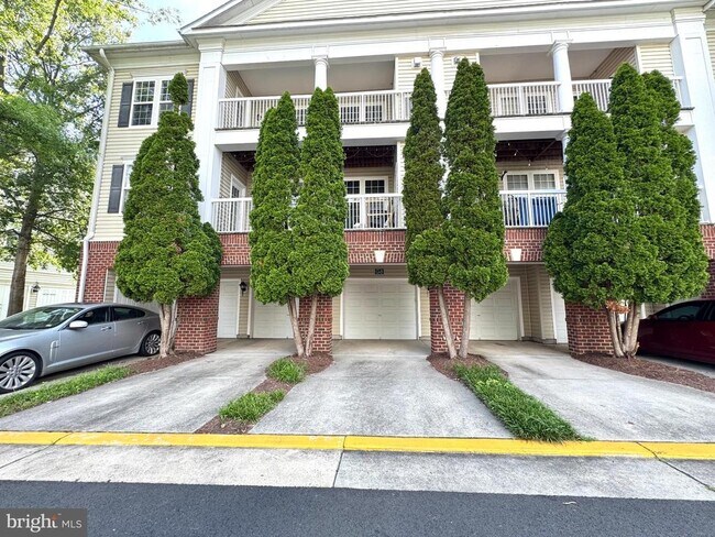 Building Photo - 42435 Hollyhock Terrace