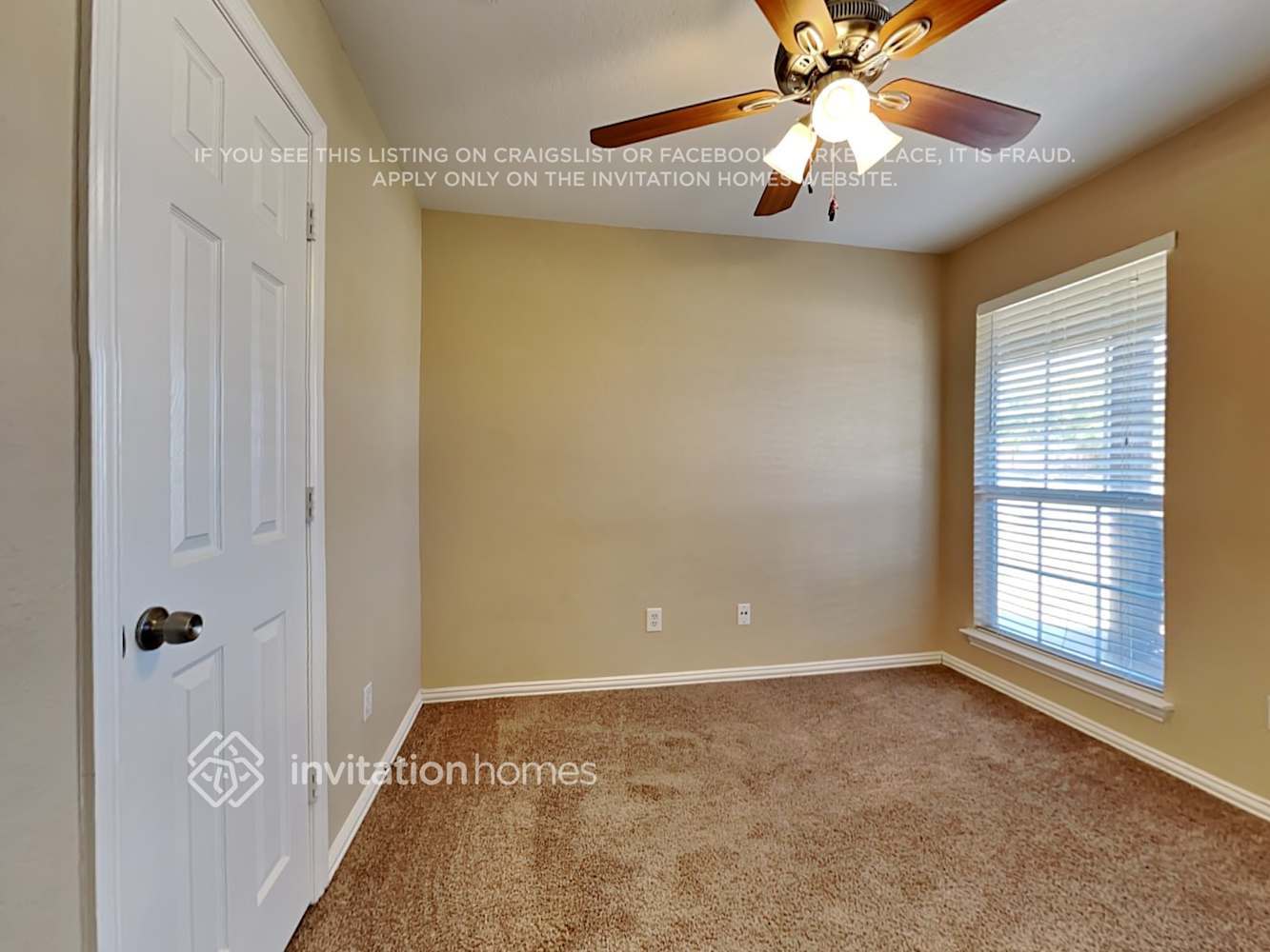 Building Photo - 509 Taos Ct W