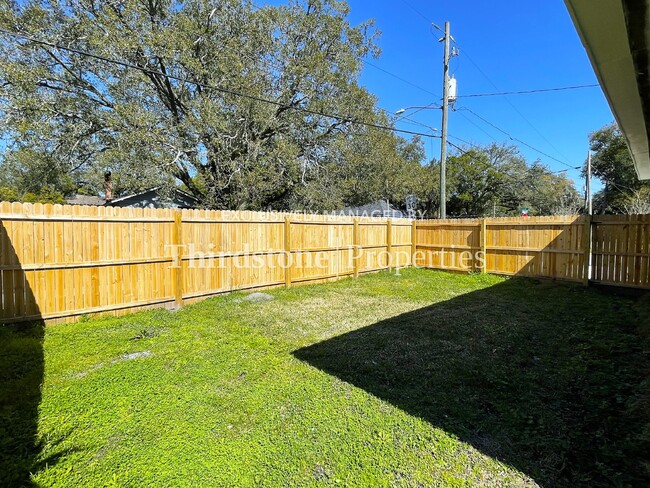 Building Photo - 726 Shearer Ave