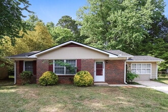 Building Photo - 1550 Flicker Rd