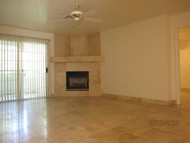 Building Photo - 8452 Boseck Dr