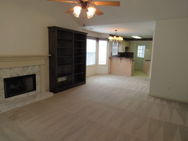 Building Photo - 1011 Wyndham Ln