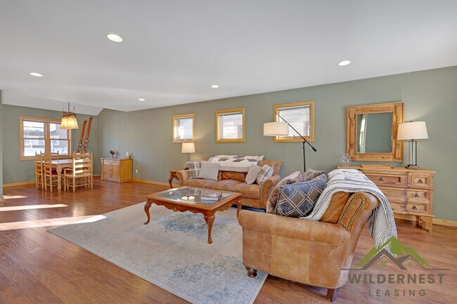 Building Photo - WINTER RENTAL-Beautiful 2 Bedroom Townhome Near Shops/Dining with Garage in Frisco, utilities inc...