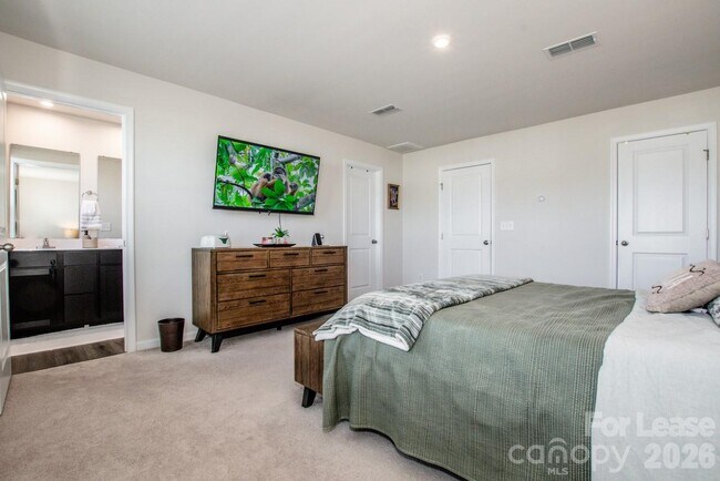 Building Photo - 177 Crownpiece St