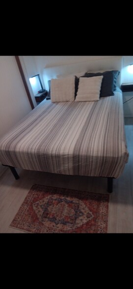 Building Photo - 3938 Surfside Blvd