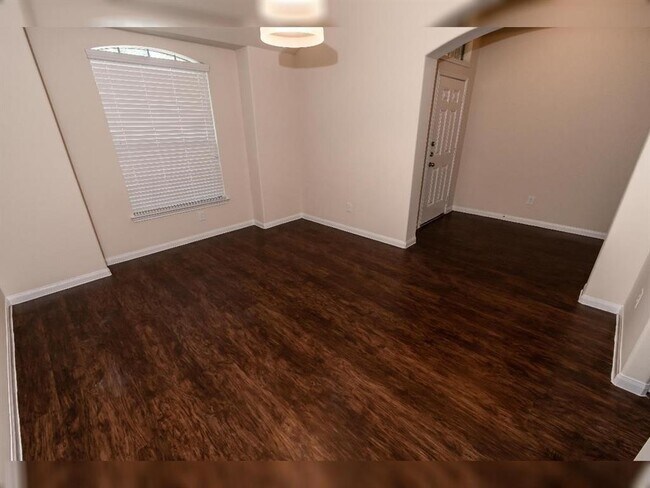 Building Photo - 29630 Yaupon Shore Dr