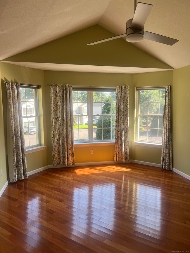Building Photo - 53 Tunxis St