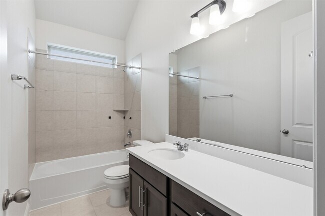 Building Photo - 3006 Myrtle Bch Ln