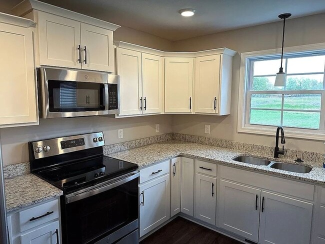 Building Photo - 1281 Bailywick Dr