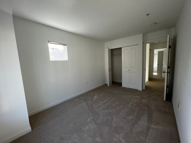 Building Photo - 21269 SE 42nd Pl