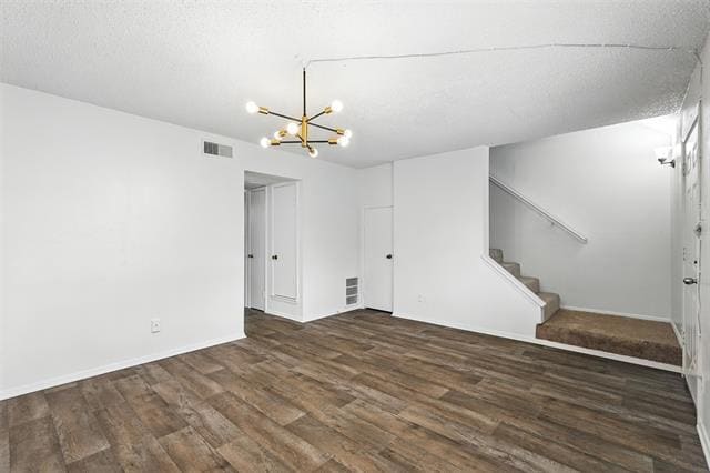 Building Photo - 302 Candlewood Ln