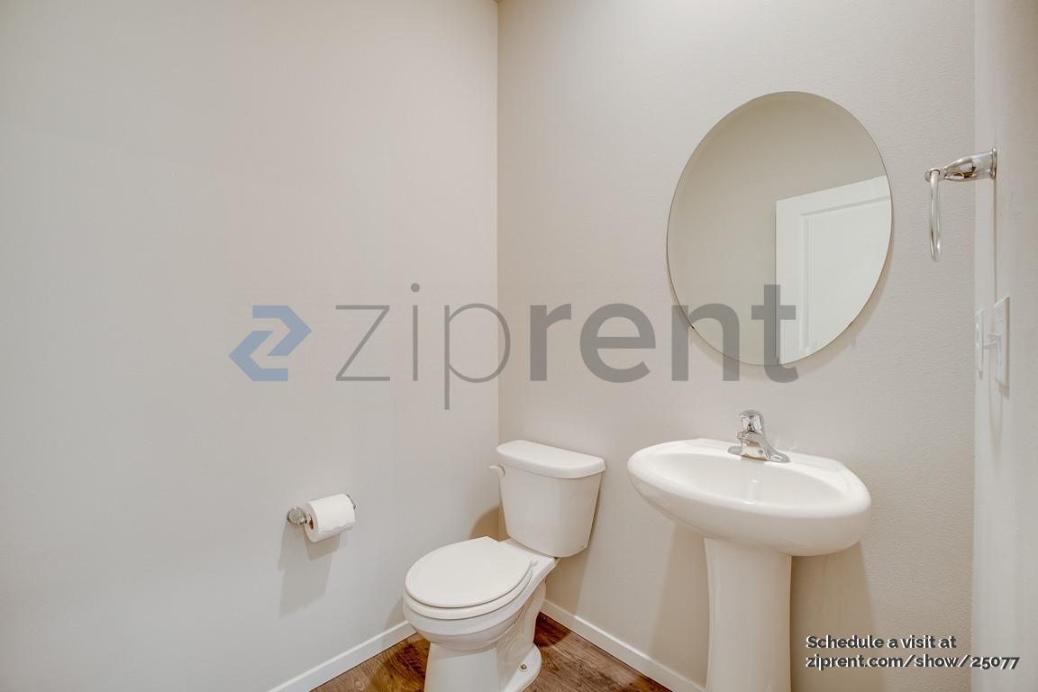 Building Photo - 10747 186th St Ct E