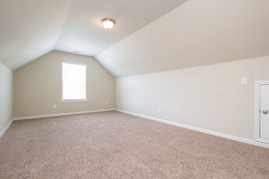 Building Photo - 62 Prescott Dr