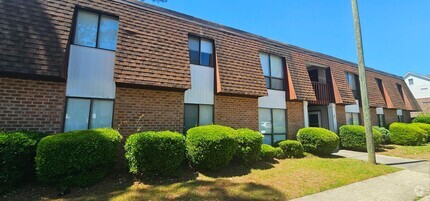 Building Photo - Carolina Village - Conway SC