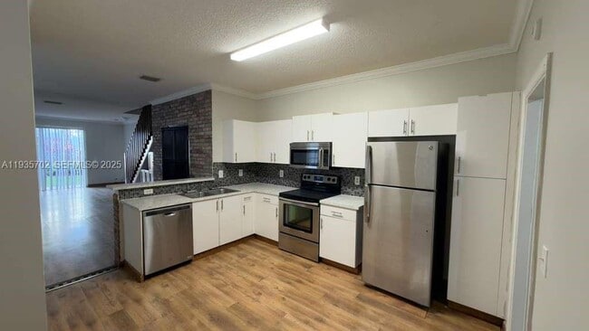 Building Photo - 3948 San Simeon Ln