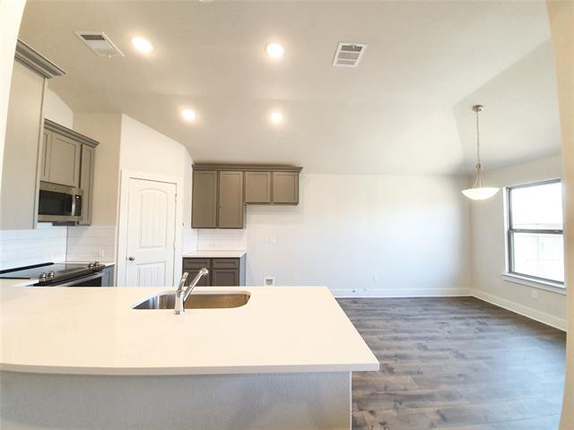 Building Photo - 1409 Black Oak Dr