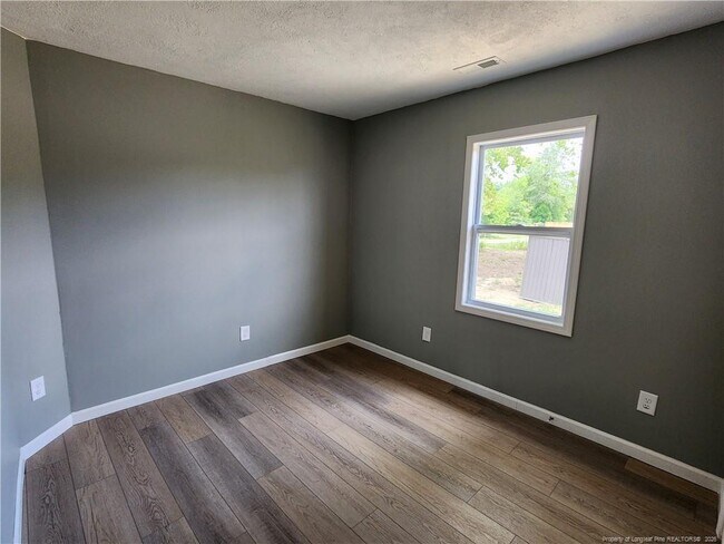 Building Photo - 5100 Malloy Cir