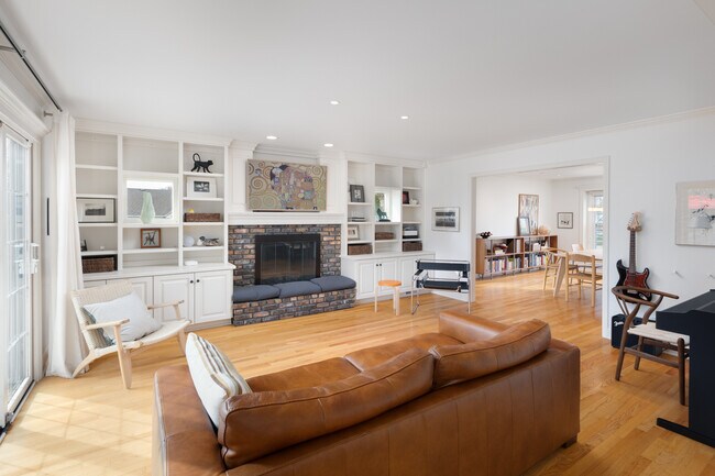 Building Photo - 1441 Calcutta Ln