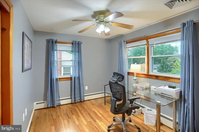 Building Photo - 83 Hillside Cir