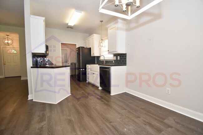 Building Photo - 3 Bed, 2 Bath Home in Ruston!