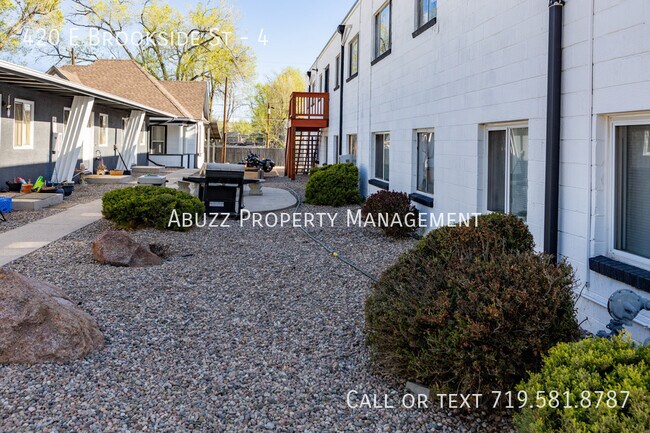 Building Photo - Brookside