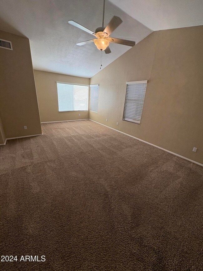 Building Photo - 1611 E Flint St