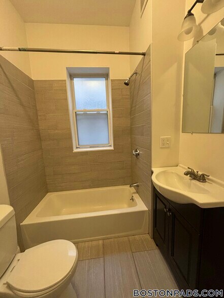 Building Photo - 1189 Commonwealth Ave