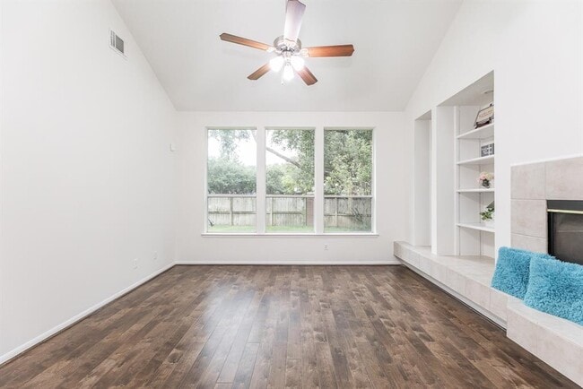 Building Photo - 5026 Bellmead Dr