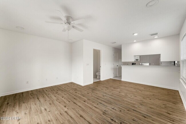 Building Photo - 3914 Ray St