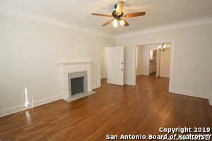 Building Photo - 129 E Ridgewood Ct