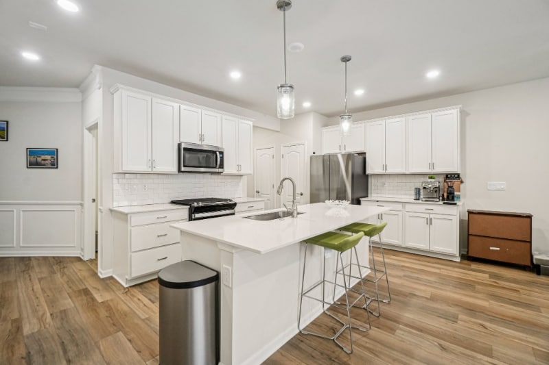 Building Photo - 525 Addison Cir