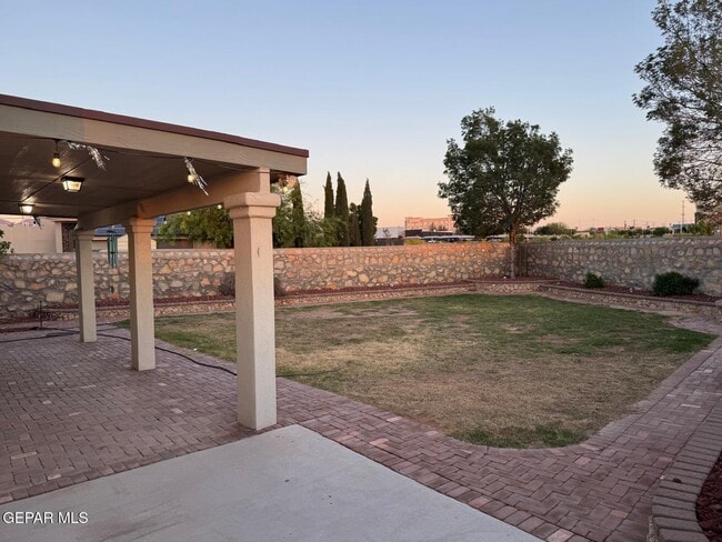 Building Photo - 398 Bentridge Drive
