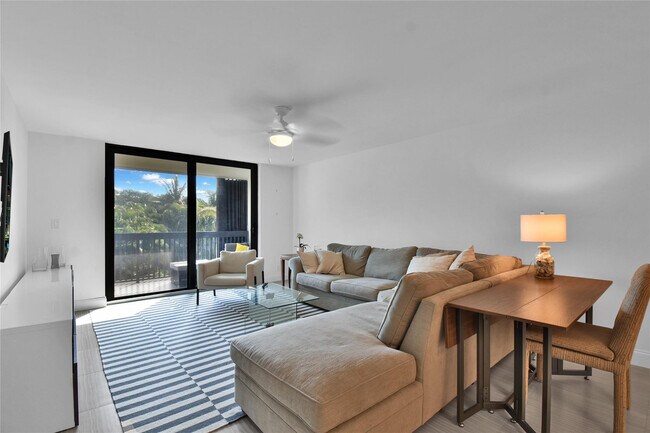 Building Photo - 4201 N Ocean Dr