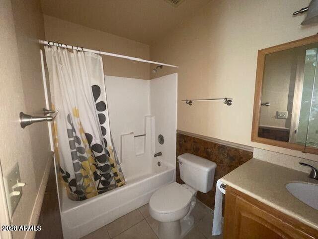 Building Photo - 14008 N Kendall Dr