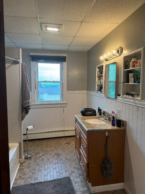 Building Photo - 100 S Nesbitt St