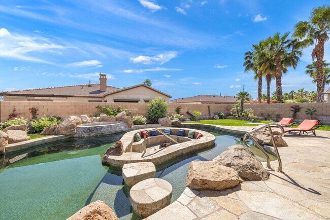 Building Photo - 57806 Cantata Dr