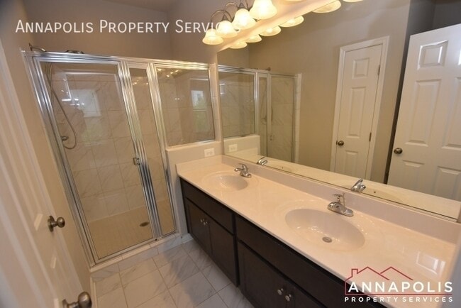 Building Photo - 133 Lejeune Way