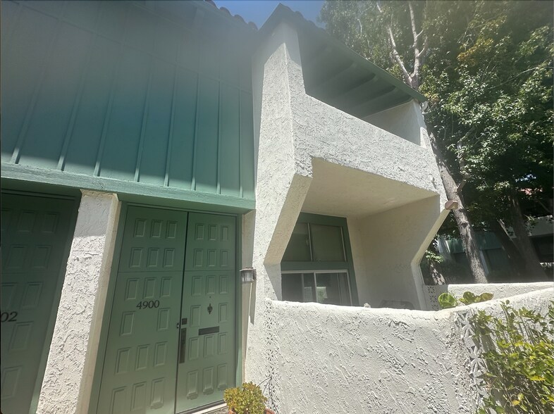 Building Photo - 4900 McConnell Ave