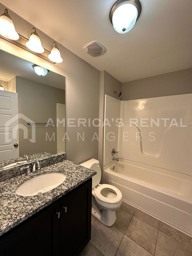 Building Photo - Townhome for Rent in Chelsea! View with 48 Hours Notice!