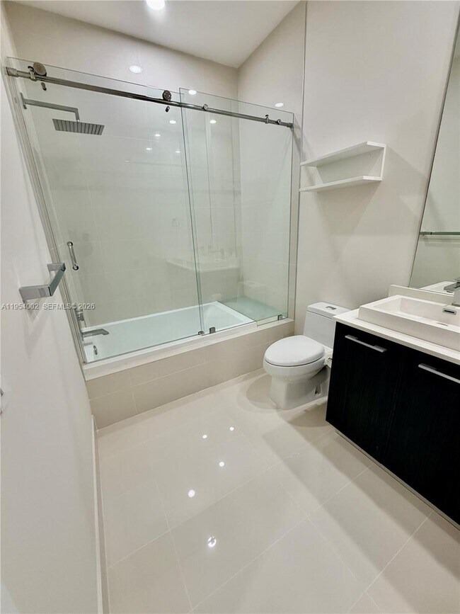 Building Photo - 45 SW 9th St