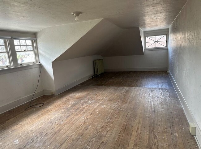 Building Photo - 1258 Girard Ave