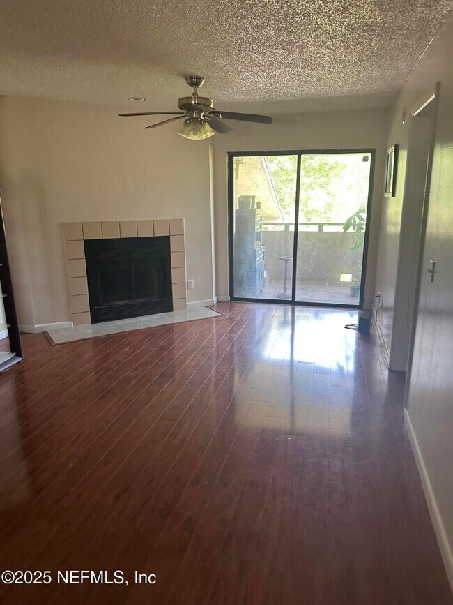 Building Photo - 5615 San Juan Ave