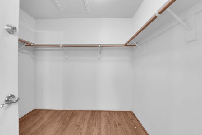 Building Photo - Well-Maintained 3BR Home | Open Living, Private Yard, Prime NW Location