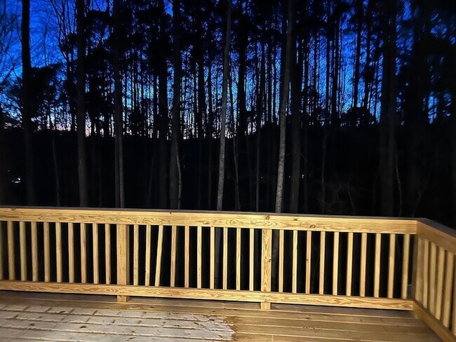 Building Photo - 1802 Stroup St