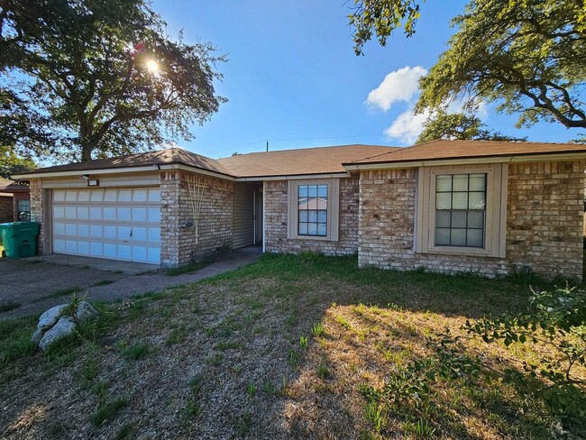 Primary Photo - Charming 3-Bedroom Home in Aransas Pass!