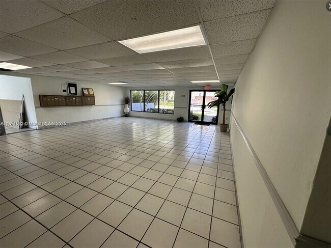 Building Photo - 3582 NE 171 St