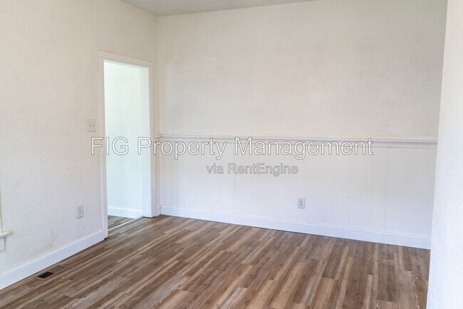 Building Photo - 1013 Glider Ave